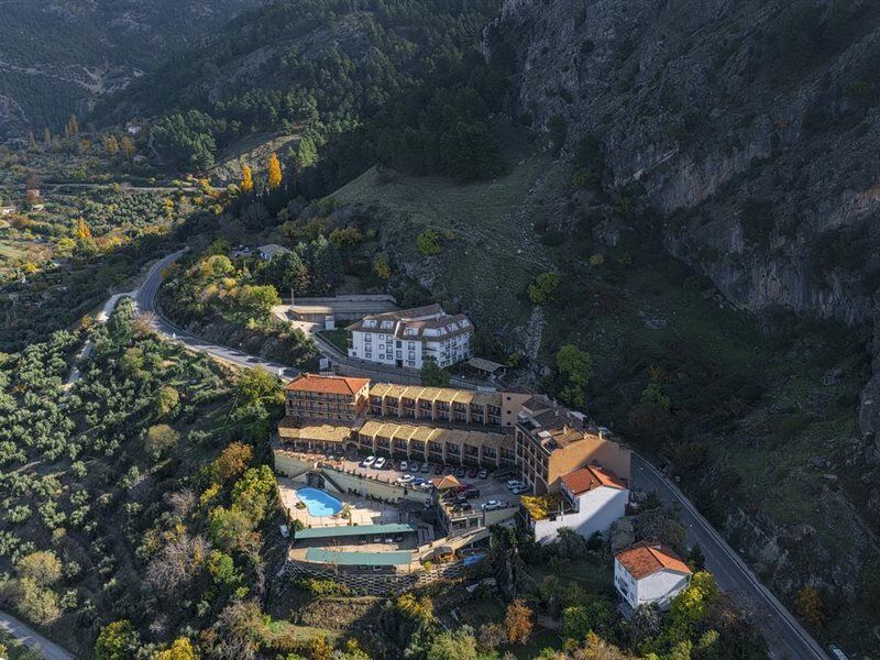 Hotel Sierra De Cazorla & Spa 3* Exteriör bild